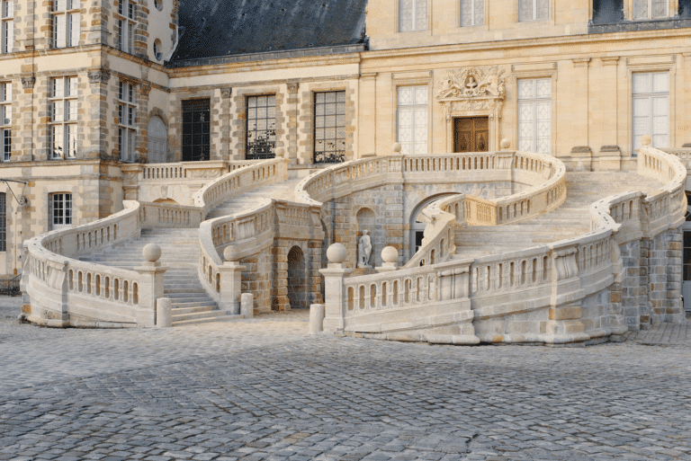 ESCALIER_FER_A_CHEVAL (c) RMN - Grand Palais _ Adrien Didierjean